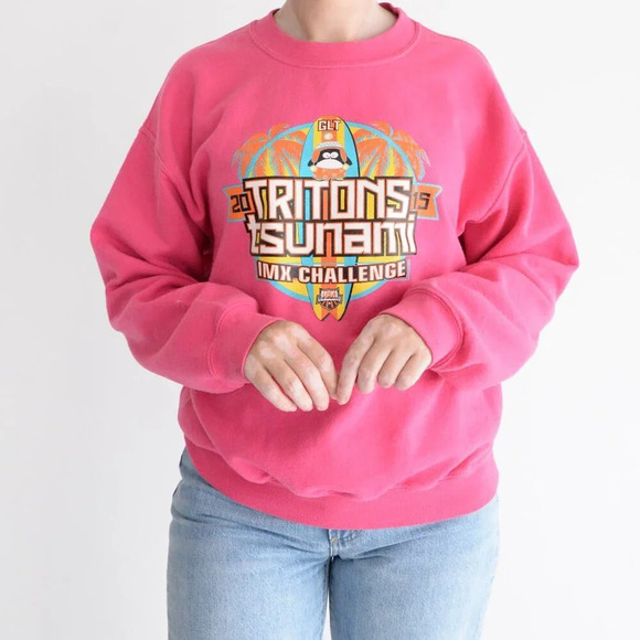 Gilden Heavy Blend Pink 2015 Tritons Tsunami USA Swimming Crewneck Sweater M - Picture 1 of 11